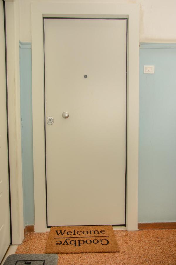 אתונה Fully Renovated And Relaxing Apartment מראה חיצוני תמונה