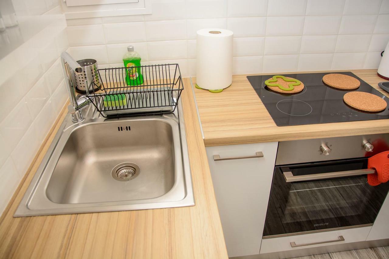 אתונה Fully Renovated And Relaxing Apartment מראה חיצוני תמונה